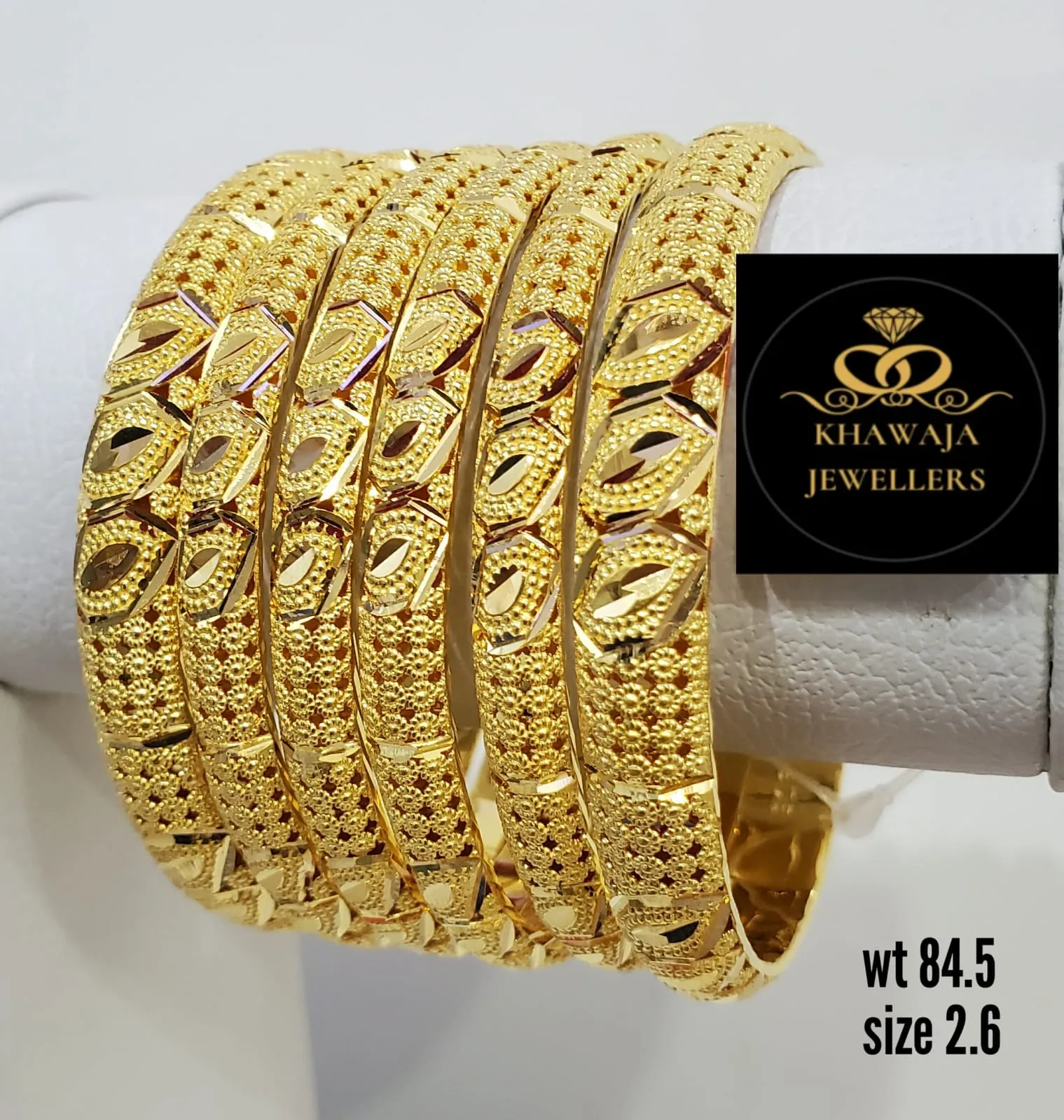 Gold Bangles Item 31