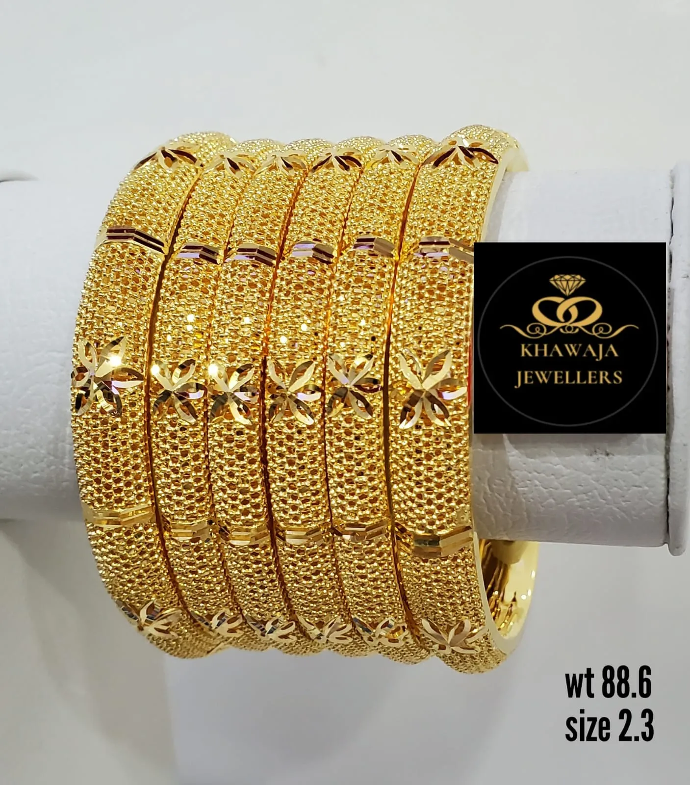 Gold Bangles Item 45